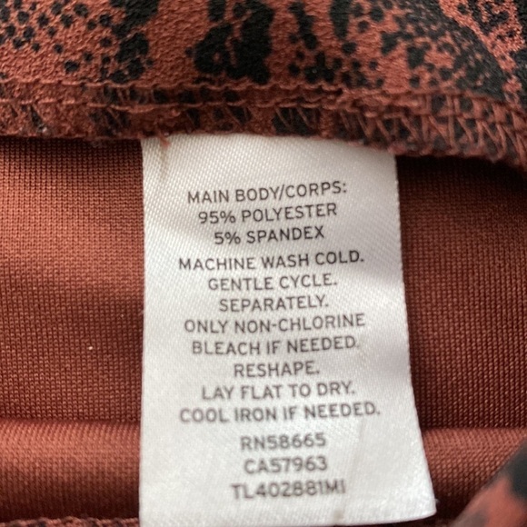 Leith knit pants, size XS. Brick red and black snake print. - Picture 4 of 6